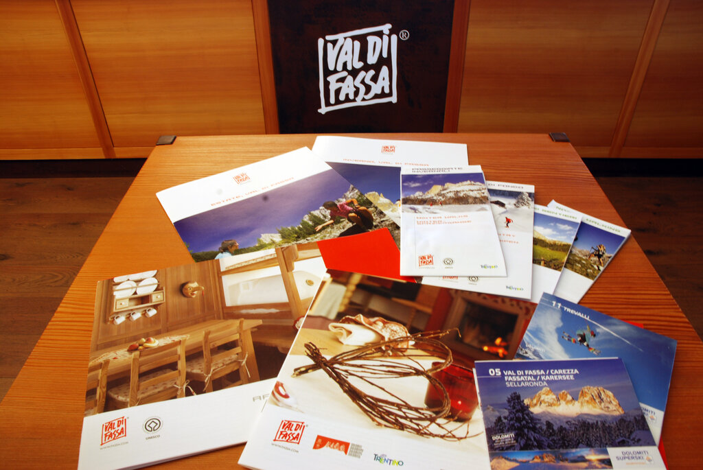 Informazioni all'ufficio turistico di ApT Val di Fassa 